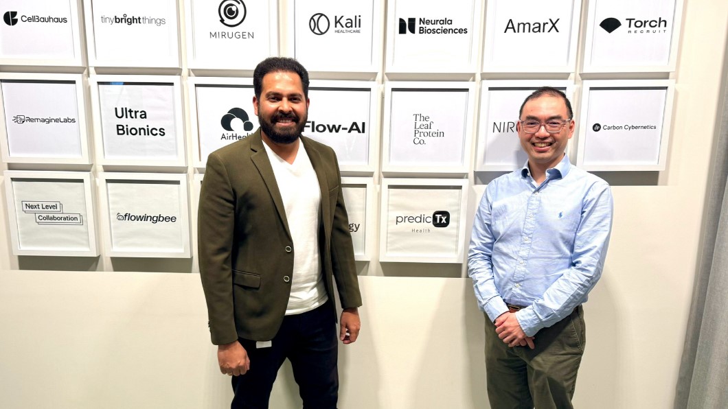 Mr Abhijeet Waykar, CEO of PredicTx and honorary at the University of Melbourne (left) with Professor Justin Yeung, Head of the Department of Surgery and the Chair of Surgery, Western Precinct, University of Melbourne, and consultant colorectal surgeon at Western Health (right). 