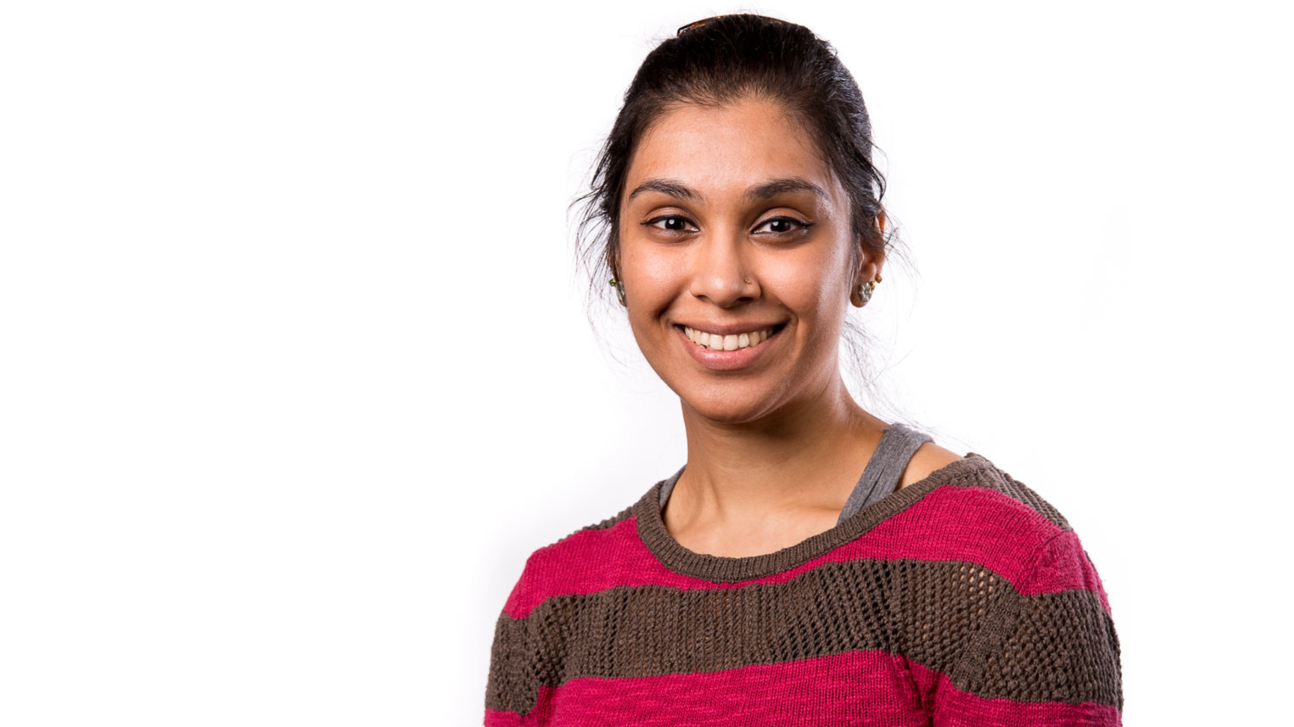 Portrait of Dr Sapna Devi, Research Officer in the Mueller Lab, in the University of Melbourne’s Department of Microbiology and Immunology at the Doherty Institute