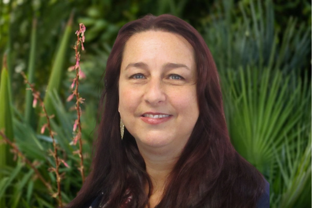 Professor Linda Bennett  